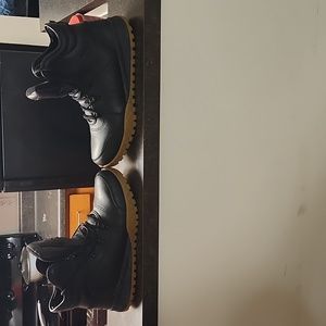 Columbia Waterproof boots size 11